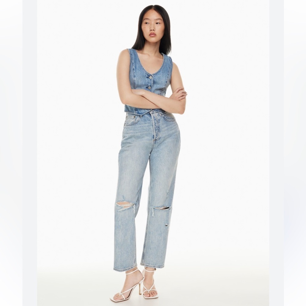 Aritzia Denim Forum Joni High Rise Loose Blue Distressed Jean Size 26 Cotton - Picture 2 of 14